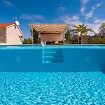 Tatil Evi Angelina