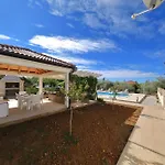 Angelina Tatil Evi *