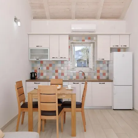 Angelina Holiday home *