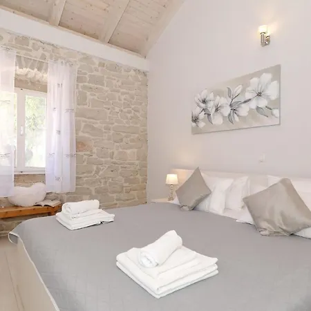 Angelina Holiday home